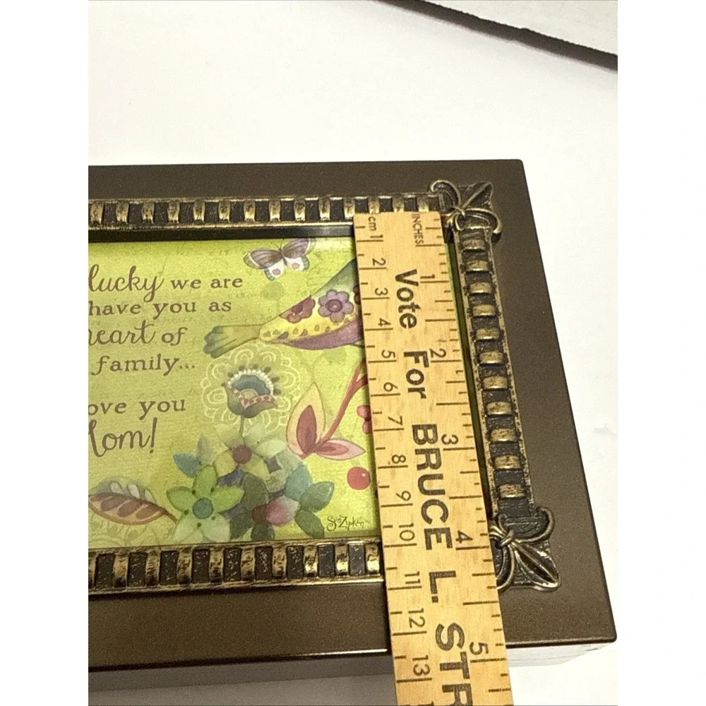 The Unbranded Brand photo frame